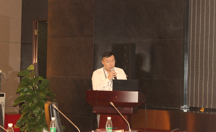 深平协组织会员走访大族激光 与行业翘楚共话