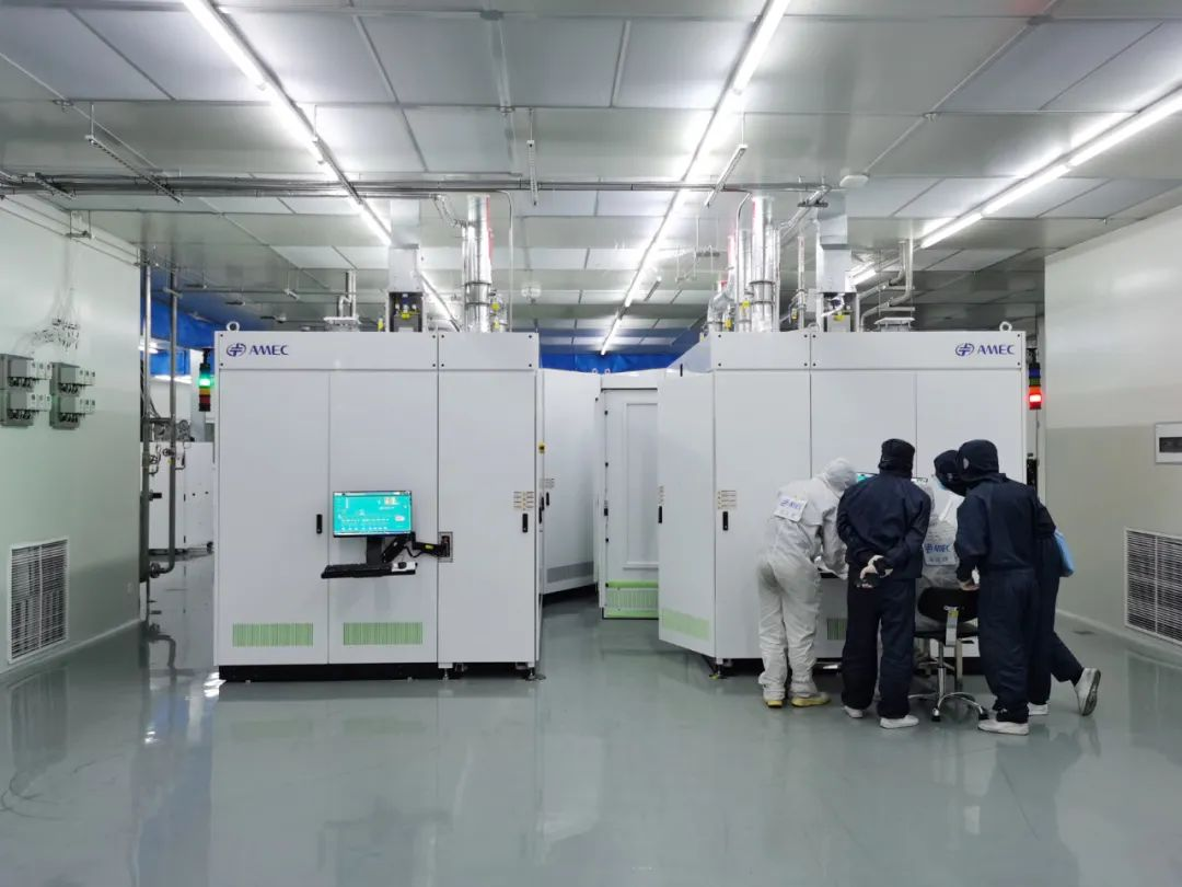 兆驰半导体新进Unimax设备经调试产出外延片成功点亮 Mini LED扩产提速