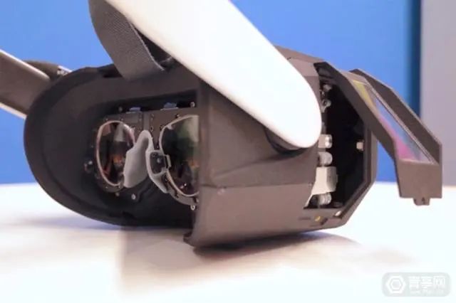 Meta将在Siggraph 2023展示具有视网膜分辨率、变焦显示器的VR头显原型