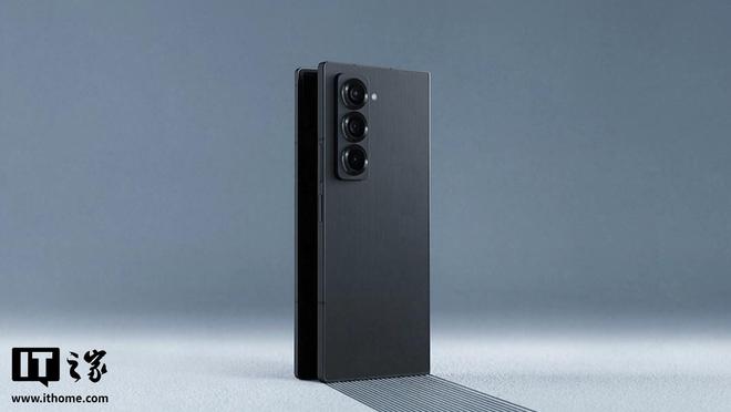 三星称“听到大屏需求”，Galaxy Z Fold 7有望配备更大内外屏