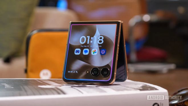 CES 2026见：摩托罗拉有望推出Razr品牌首款大折叠手机