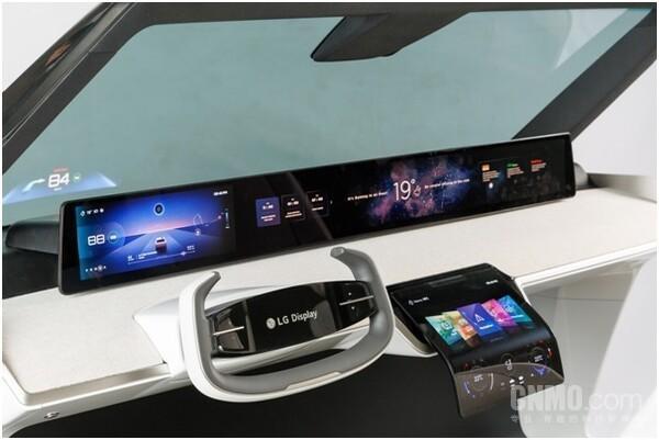 中大型OLED市场五年内增长74% 2030年将达200亿美元