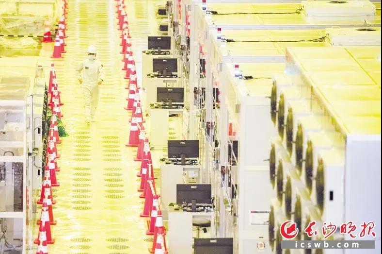 长沙惠科最新动态：第8条生产线正式投产 项目三分之二的生产线已投入运营