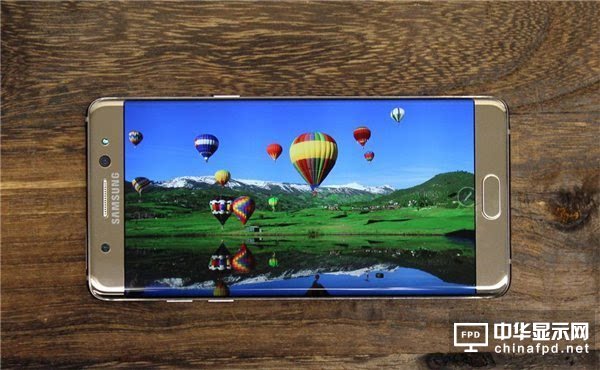 2017年智能手机屏幕发展大势：OLED、HDR、柔性LCD