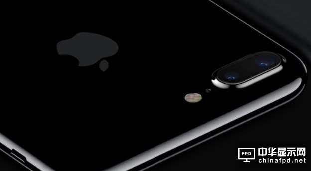 苹果或沿袭黄金版手表 将十年版手机定名“iPhone Edition”