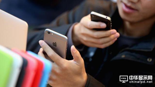iPhone在华份额暴跌8.4个百分点 只剩下16.6%
