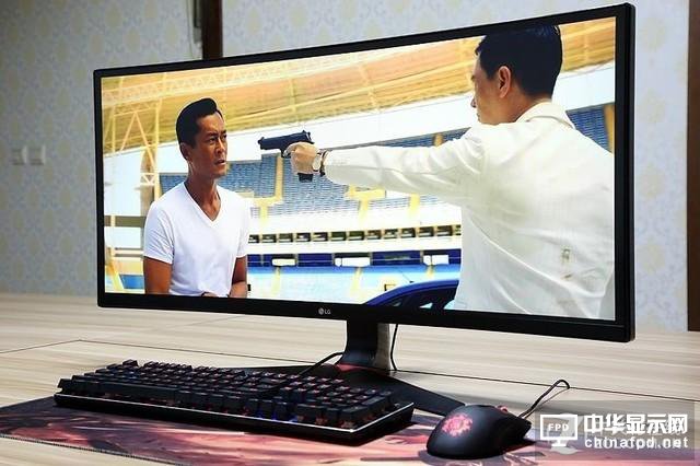 吓尿世界冠军 电竞液晶怎成