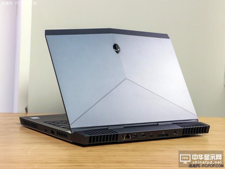 七代i7＋GTX 1060 Alienware 13 OLED版评测