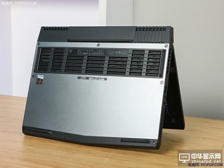 七代i7＋GTX 1060 Alienware 13 OLED版评测