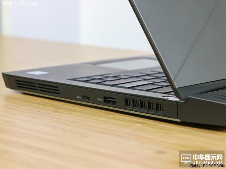 七代i7＋GTX 1060 Alienware 13 OLED版评测