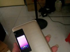 魅族PRO 7工程机谍照再曝光 背面的小屏居然是彩色的