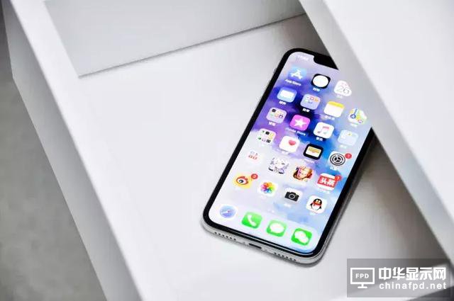 iPhone X 堪称印钞机, 一周狂卖900万台！这差不多是720亿人民币