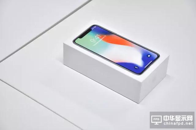 iPhone X 堪称印钞机, 一周狂卖900万台！这差不多是720亿人民币