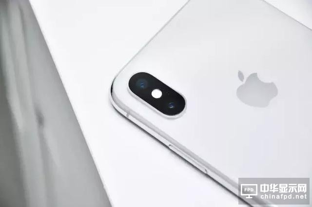 iPhone X 堪称印钞机, 一周狂卖900万台！这差不多是720亿人民币