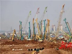 国内首条大尺寸OLED项目开工建设忙，600工人奋战惠科一线